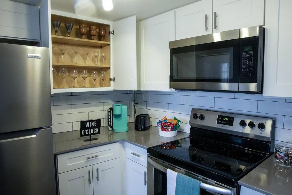2 Bedroom Minutes From Las Vegas Strip And Airport Exterior foto